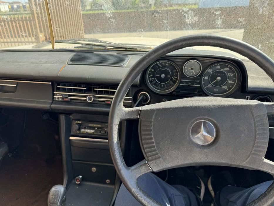 Mercedes w115 de 1978
