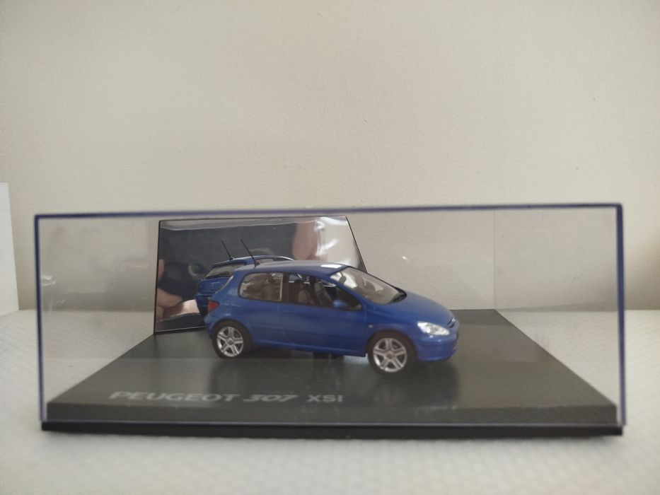 Miniatura Peugeot 307 XSI Nova 1/43
