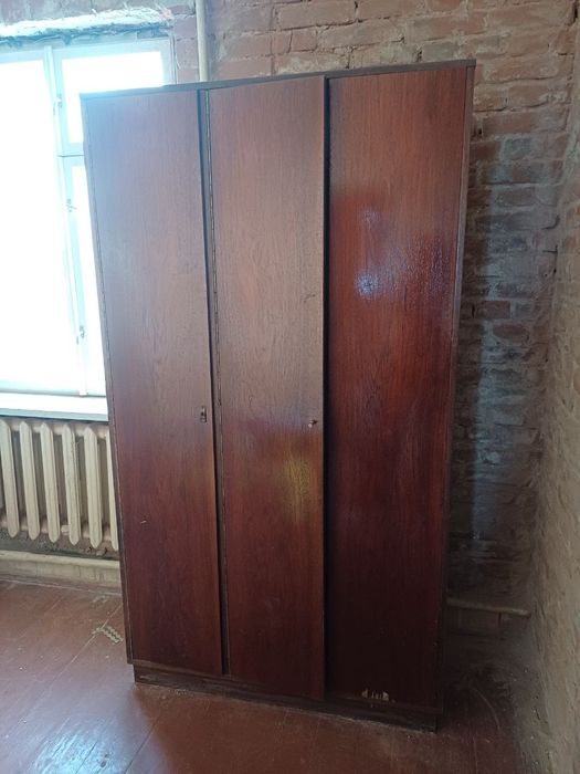 Продається  Шафи (3 шт)