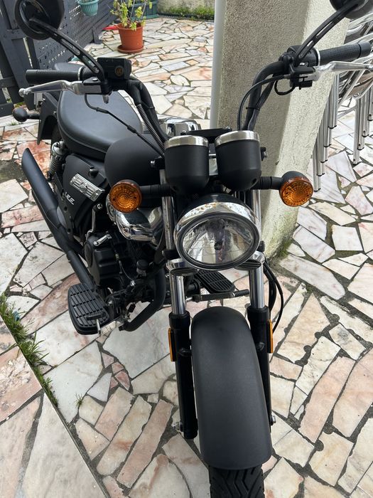 Keeway Superlight 125