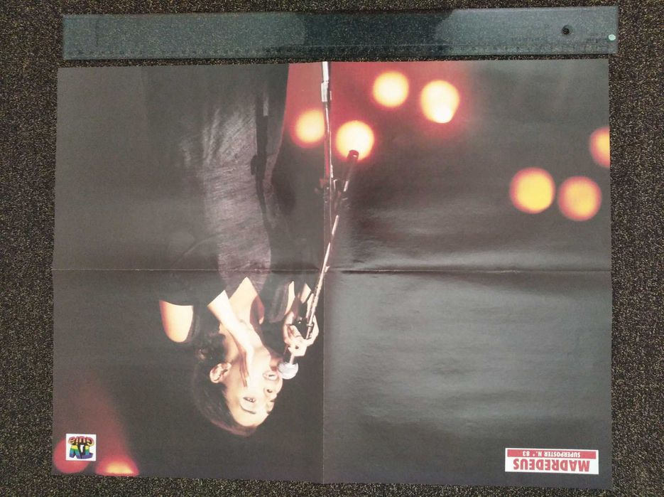 Posters de artistas e bandas portuguesas