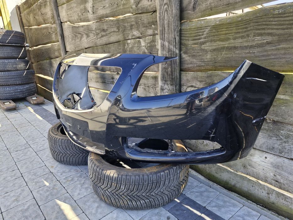 Бампер передній Opel Insignia A 2009-2012 13288286