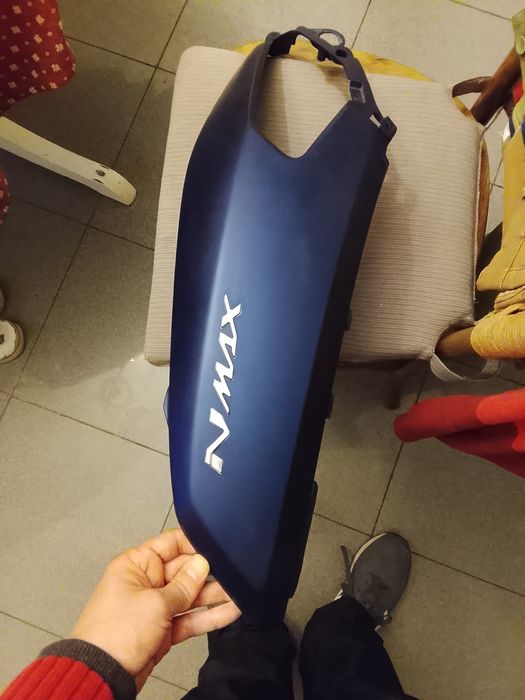 Carnagem lateral dianteira Nmax 125 impecável