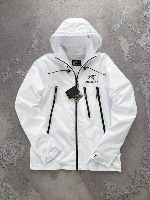 Чоловіча вітровка ARC'TERYX | чорна / біла