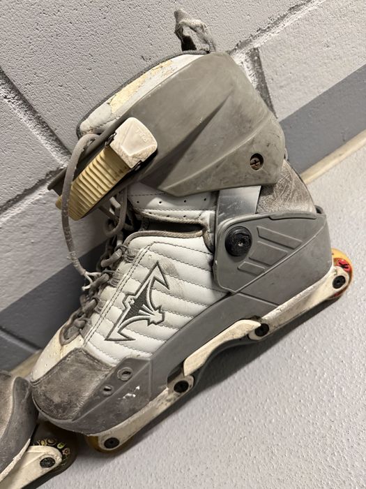 Rolki USD Legacy Venom / agresywne, inline