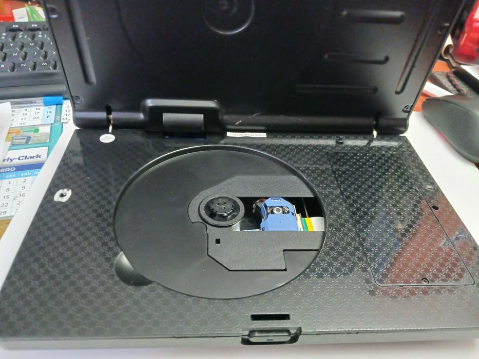 Leitor DVD 9 Polegadas (P/peças)