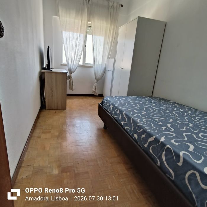 Quarto Individual em Apartamento Partilhado – Entrada Imediata centro da cidade Amadora