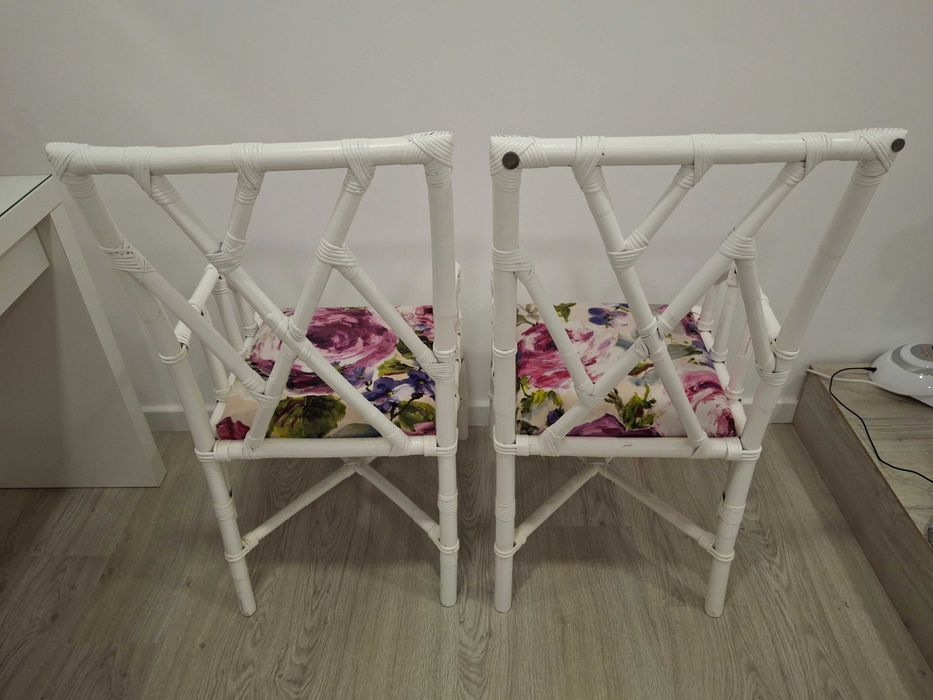 Cadeiras jardim varanda brancas