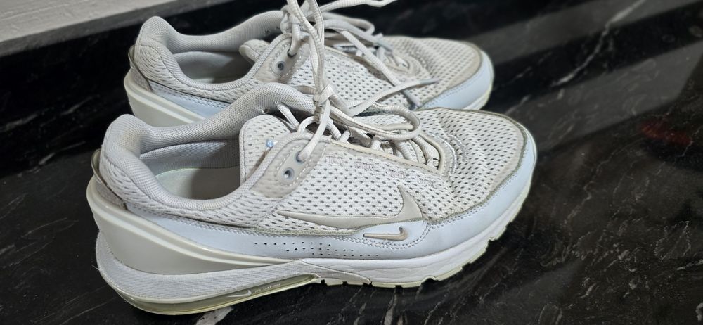 Sportowe buty Nike 39