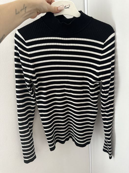 Sweter damski w paski