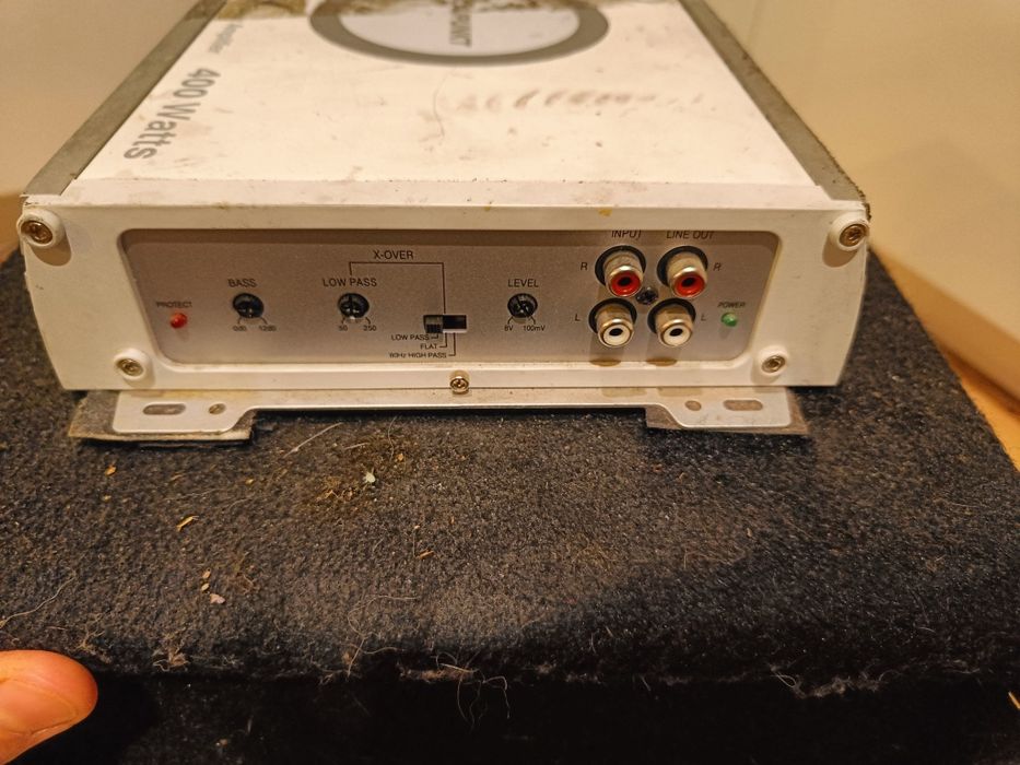 Subwoofer Crunch crb300 + wzmacniacz Blaupunkt GTA 260