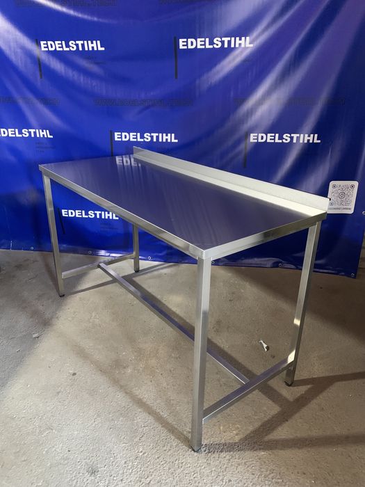 Нові столи з нержавіючоі сталі для ресторану виробництва магазину