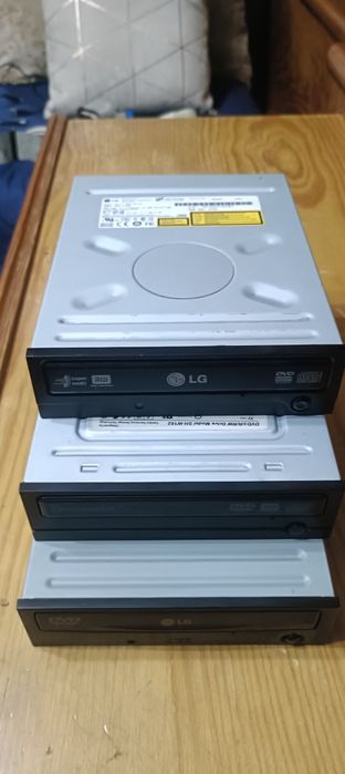 Peças desmontadas de um PC