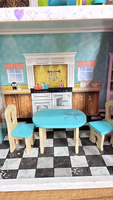 Будинок для барбі або LOL