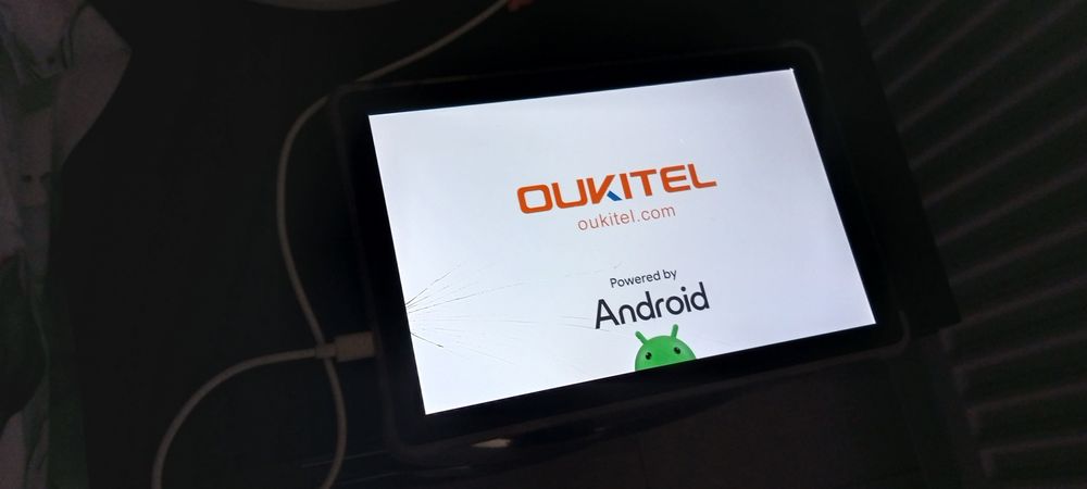 Планшет Oukitel б/в