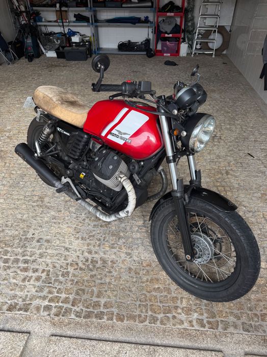 Moto GUZZI v7 II classic