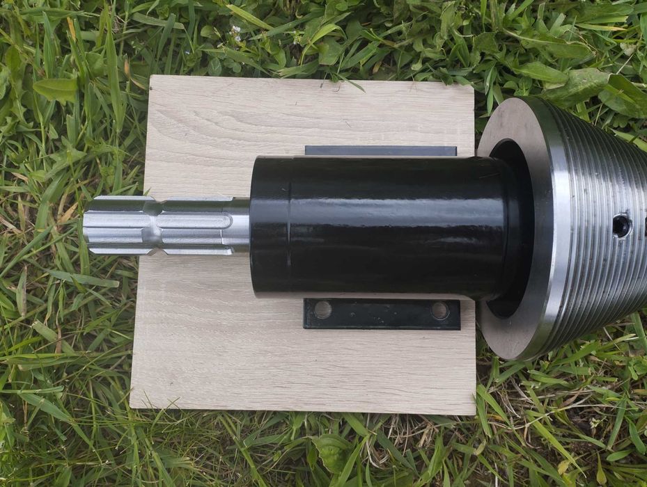 Łuparka świdrowa do drewna / świder 150mm do ciągnika WOM