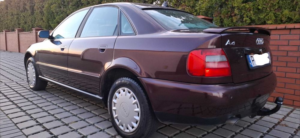 Audi A4 B5 Limousine 1,8 Klimatronic Doinwestowana ŁADNA Zadbana