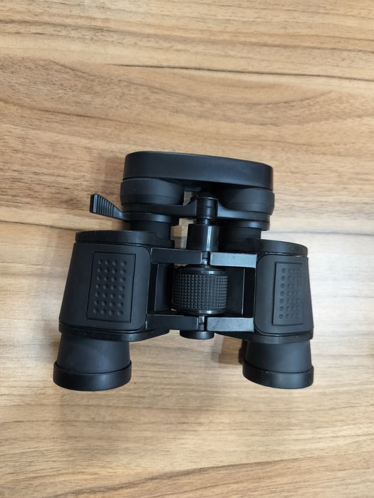 Бінокль Sakura чорний
