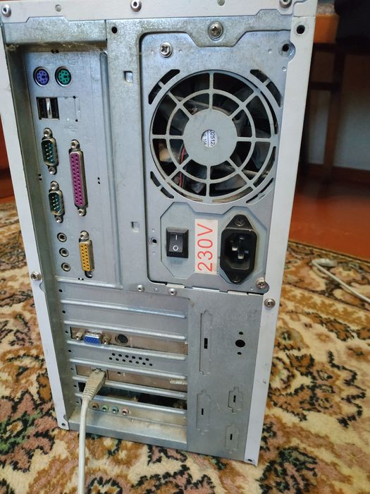 Продам б/у компютор