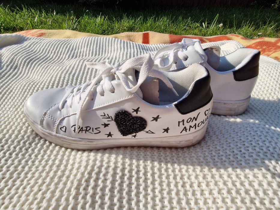 Buty sneakersy białe rozm. 38
