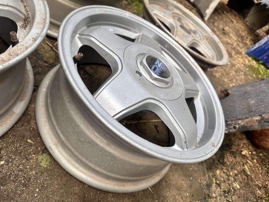 Jantes OZ Racing r14 5furos