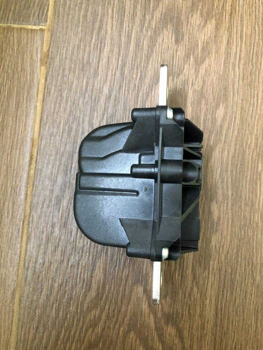 ОРИГИНАЛ! Пиропатрон основної батареї Tesla Model 3/Y 1064689-00-J