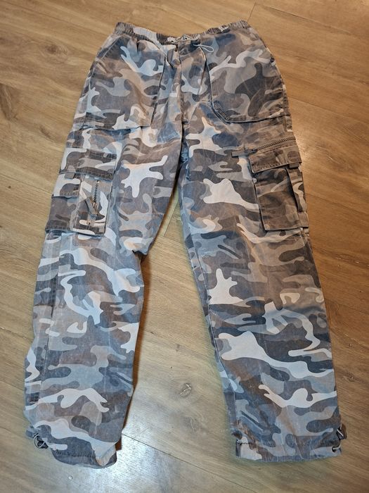 Spodnie bojówki ocieplane 152 moro