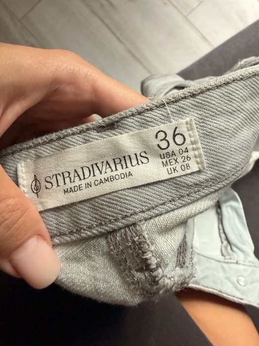 Джинси stradivarius wide leg