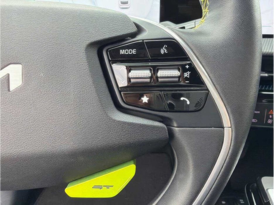 Kia EV6 GT      2024