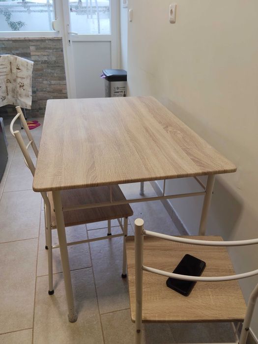 Conjunto mesa com 4 cadeiras