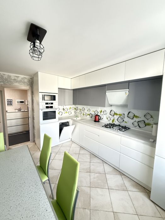 Сдам 3х кімнатну Калинова Малишева Тютюника