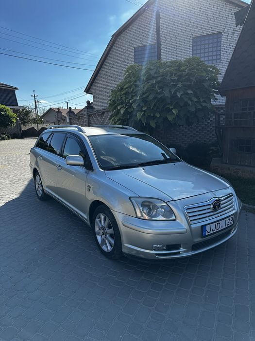 Toyota Avensis 2.0 дизель D4D 2005 рік авто в Україні сів поїхав