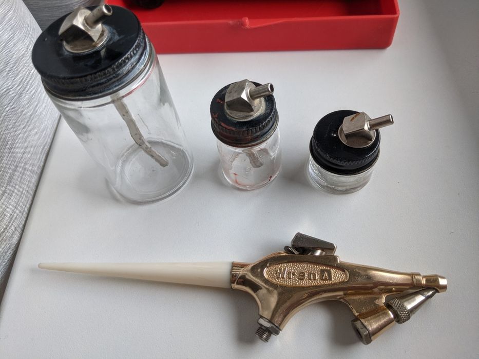 Pistolet do malowania aerografem Wren Model A firmy Binks