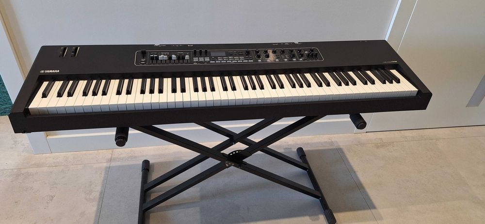 Sprzedam pianino Yamaha CK88