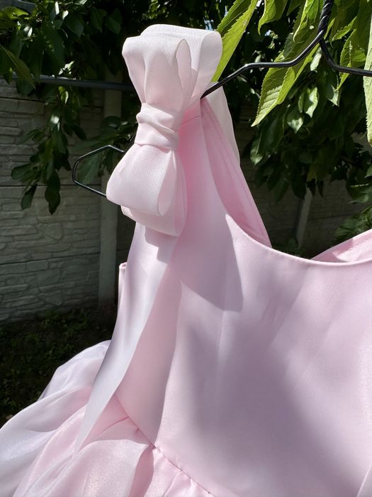 Святкова сукня для принцеси