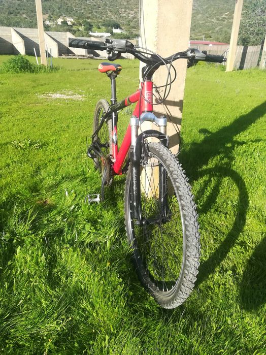 BTT  semi-nova impecável 500€