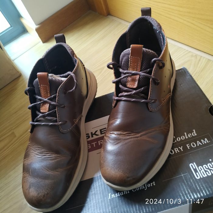Botins/ botasda skechers, muito bom estado, muito confortáveis.
