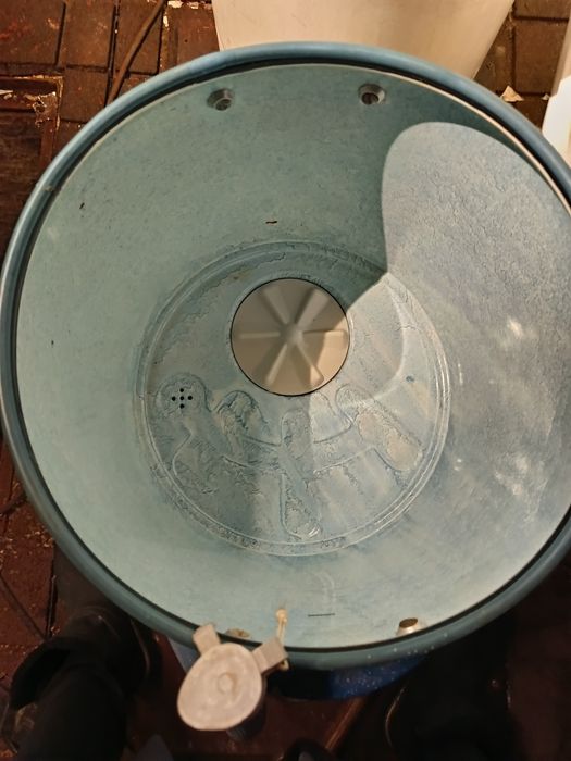 Dwie pralki typu Frania