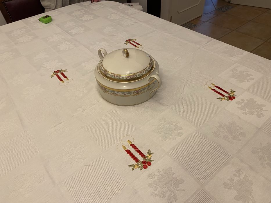 Terrina de porcelana chinesa
