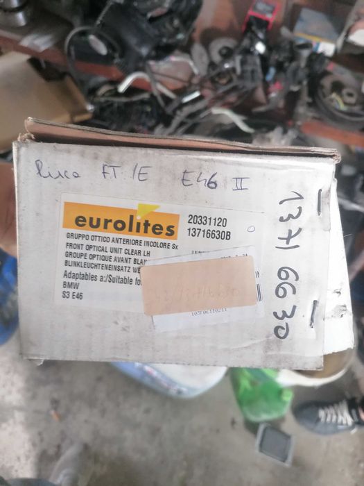 Vendo lote de faróis e farolins