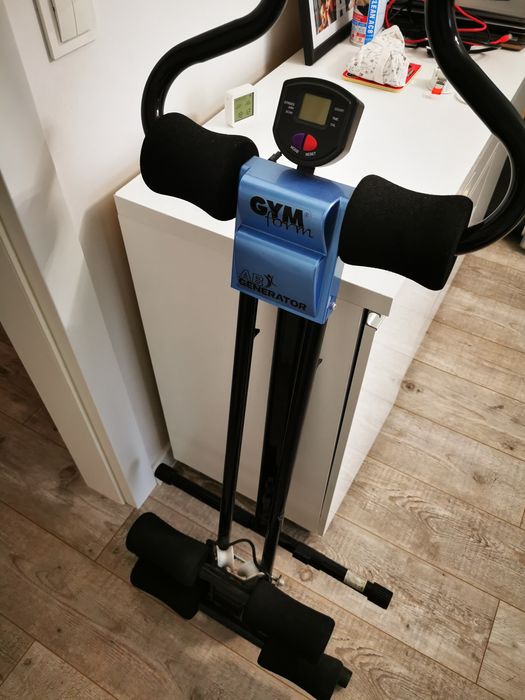 Maszyna do ćwiczeń mięśni brzucha i ramion Gym form