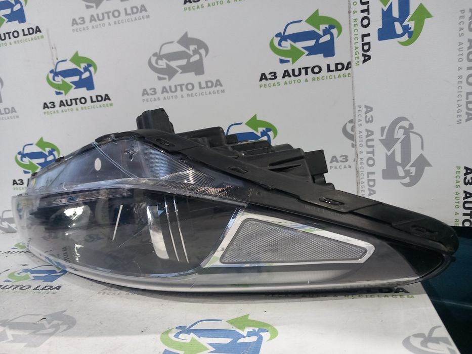 Ótica esquerda Hyundai Tucson