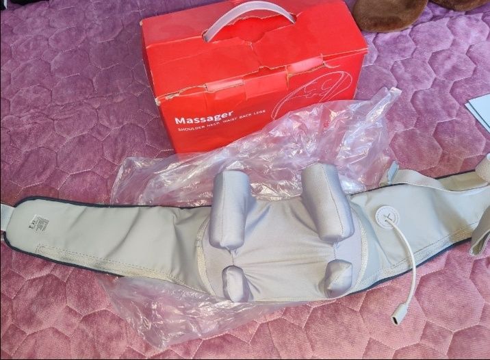 Массажёр с лапками для шеи спины