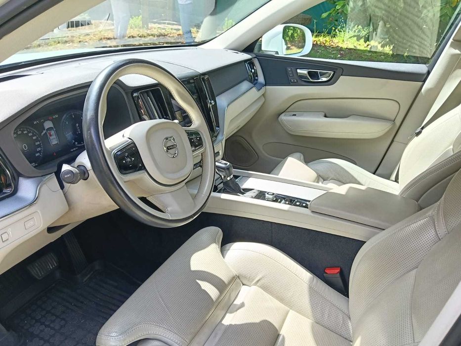 Volvo XC60 II D5 AWD 235 cv Inscription Luxe