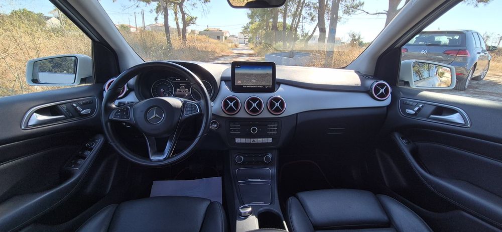 Mercedes B180CDi Urban 7G AUTOMÁTICO de 2016