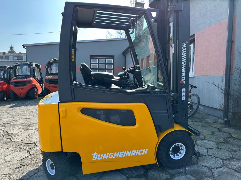 Wózek Widłowy Jungheinrich EFG425 bateria 2020 Rok,2,5t