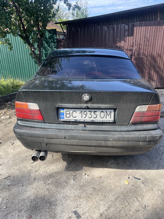 Продам бмв. Е36