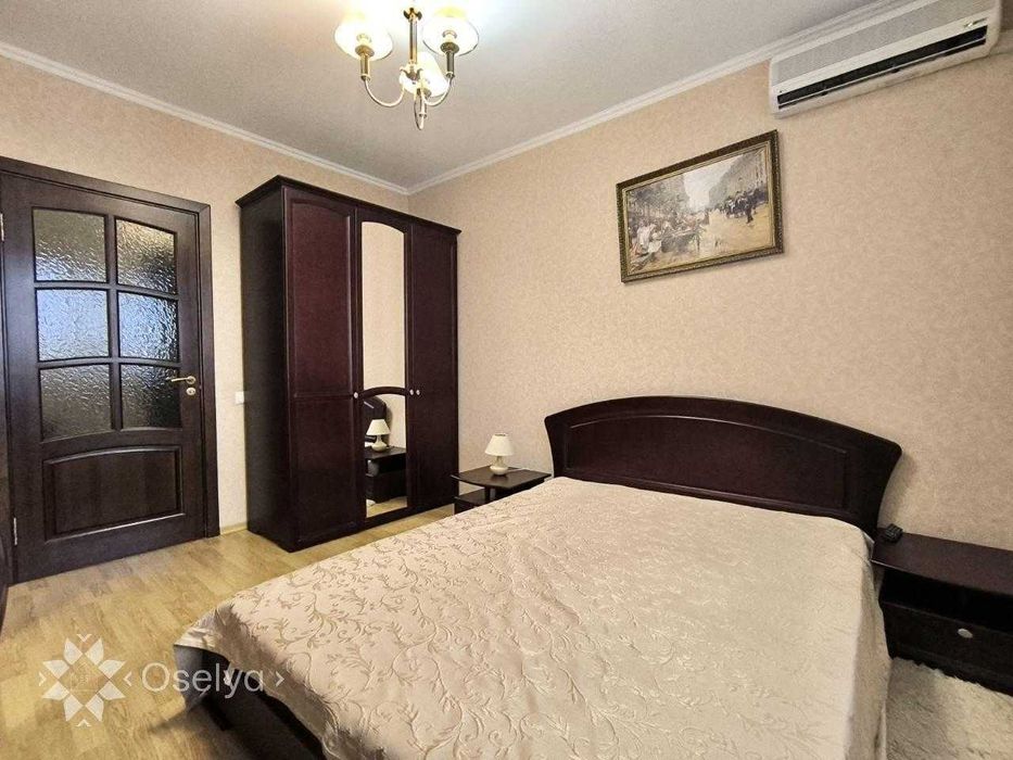 Продаж 2 кімнатної квартири з ремонтом в Києві 54 м2 Дарницький