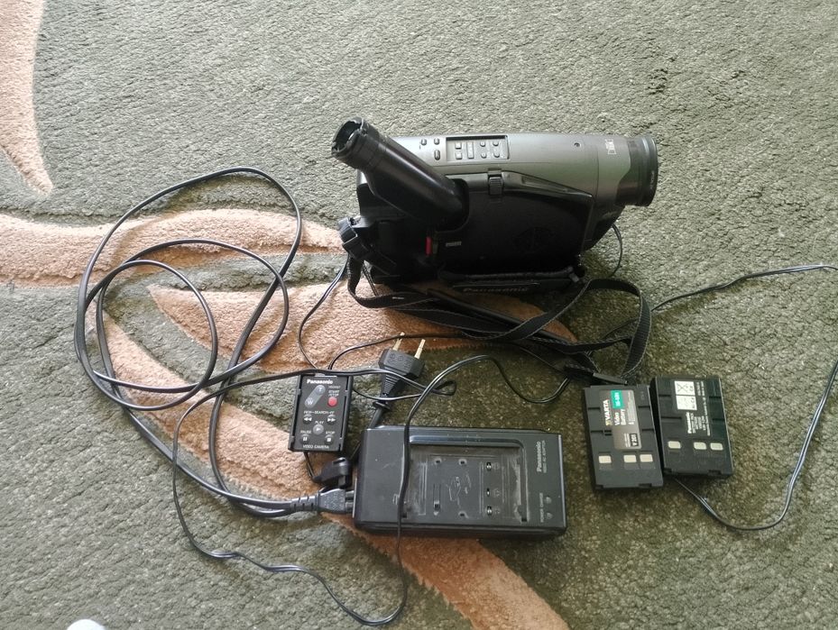 Видеокамера Panasonic VX22 с расширенными возможностями